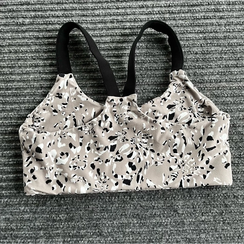 Betsey Johnson Performance Bra Size Medium Desert Floral Camo Sports Bralette - Picture 3 of 5